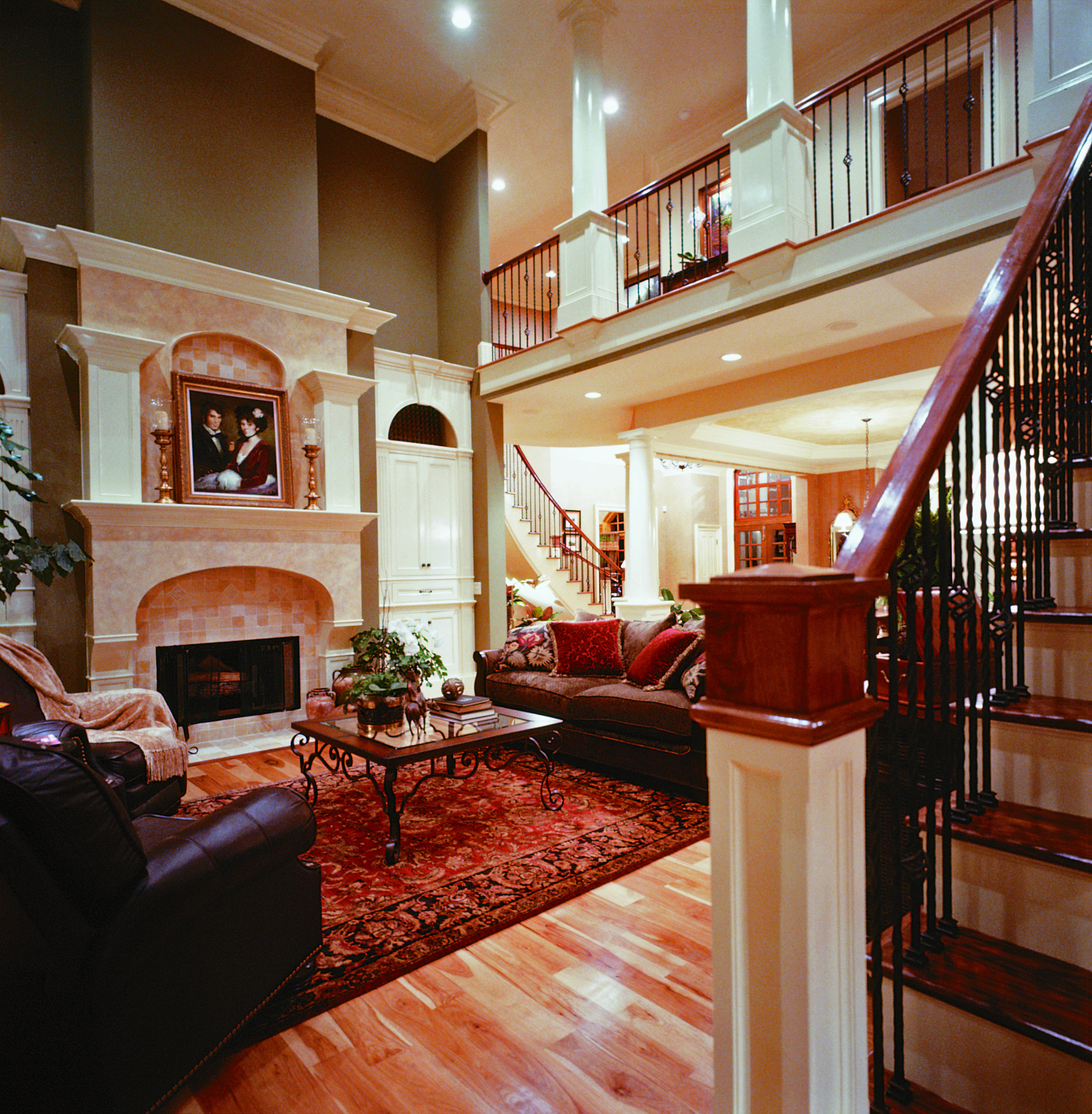 2-story-living-room-photo-2